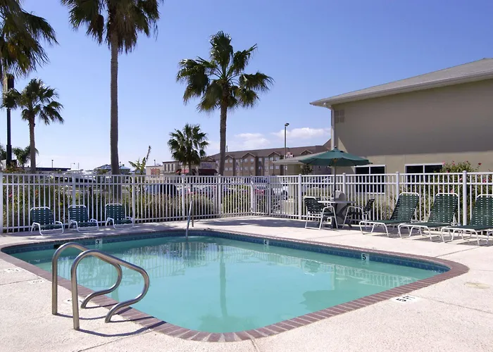 Super 8 By Wyndham Aransas Pass