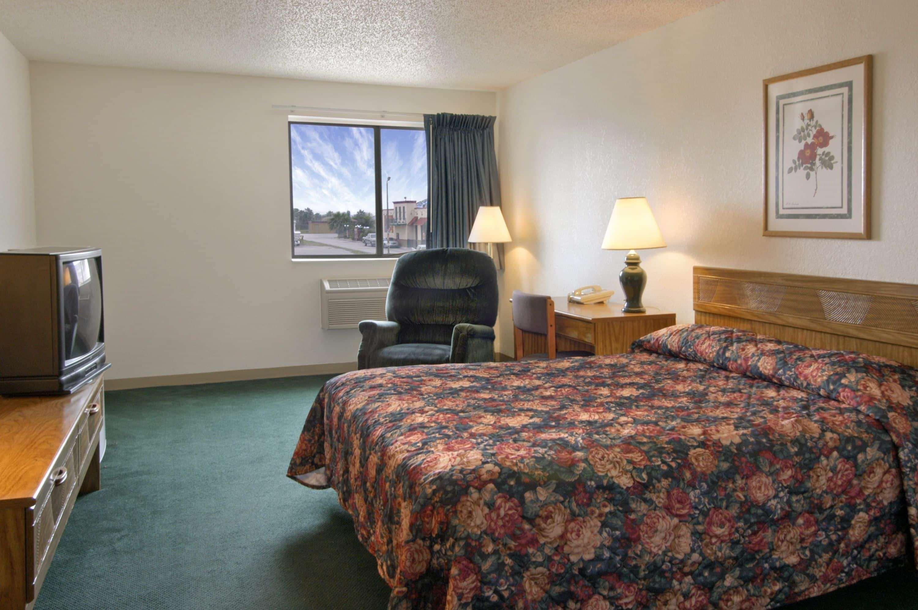 Hotel Super 8 By Wyndham 2*